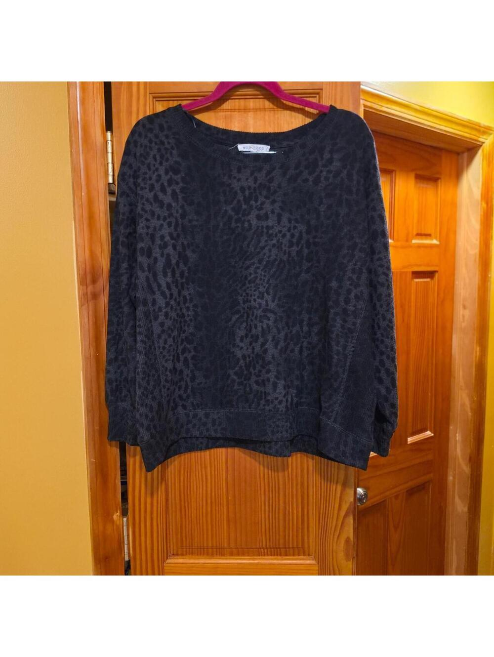 Workshop Republic Clothing Women's Black Leopard Print Sweater Size L/X